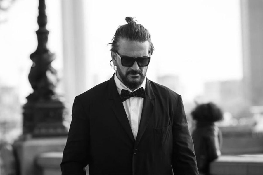 Arjona: «El 2020 nos dejó un par de canas que no teníamos»