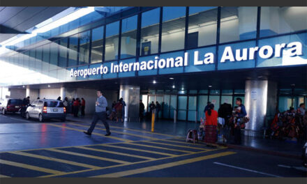 Aerolíneas solicitan a Ministerio de Salud eliminar prueba PCR para bajar precios a pasajeros 