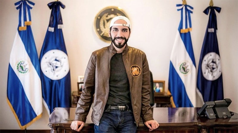 Nayib Bukele Presidente de El Salvador brinda atención médica a pacientes de Costa Rica