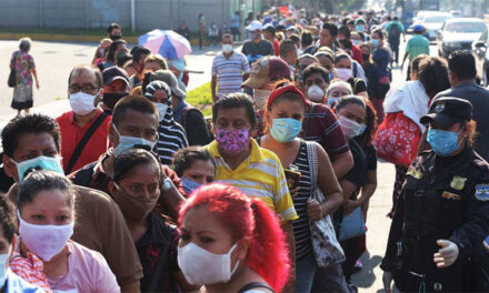 Salud afirma que evitemos aglomeraciones en las compras de fin de año