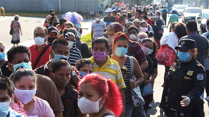 Salud afirma que evitemos aglomeraciones en las compras de fin de año