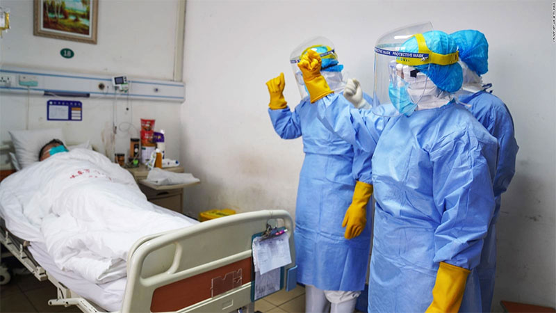 Médico Cubano que trabajaba en hospital temporal sufre Covid-19
