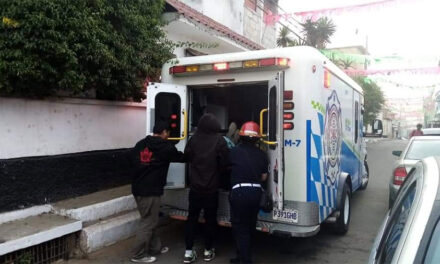 Una señora de 40 años dio a luz a su sexto hijo en la vía pública