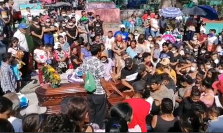 VIDEO: Así despiden a los hermanos que fueron asesinados en Escuintla