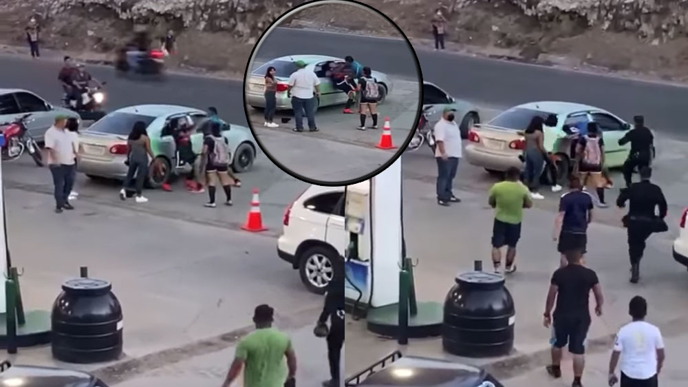 VIDEO: Momento en que un hombre agrede a su pareja en un parqueo de gasolinera