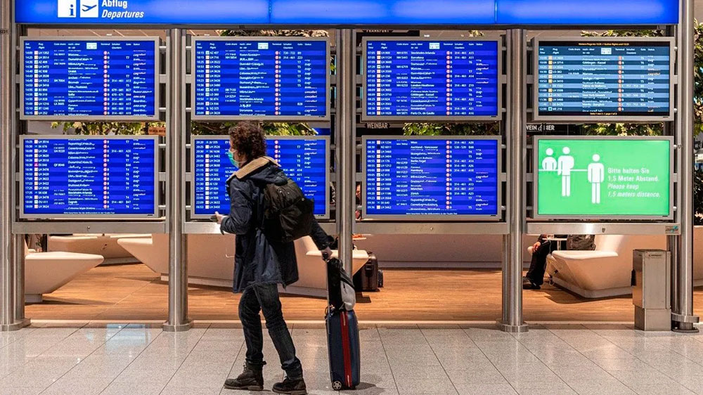 Mujer es enviada a prisión tras ocultar síntomas de Covid-19 en un vuelo