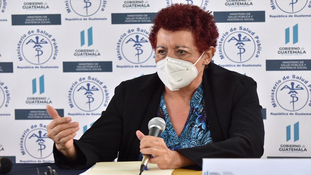Ministra responde a Médicos que piden cerrar el País por un mes