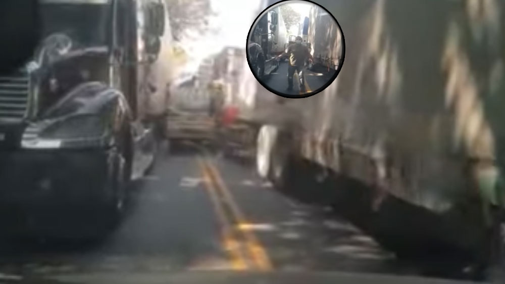 VIDEO: Fuerte accidente entre un pickup y dos tráileres en Cocales Mazatenango