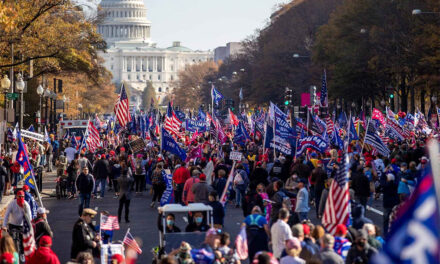 Disturbios en Washington provoca toque de queda a favor de Trump