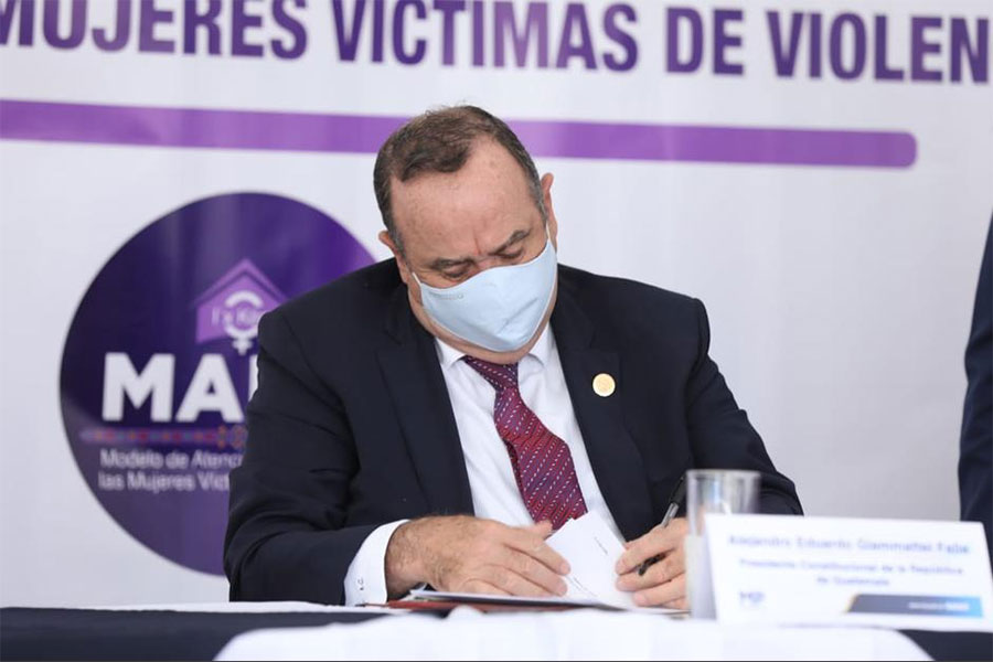 Presidente  Giammattei piensa cerrar nuevamente el País debido al aumento de casos de Covid-19