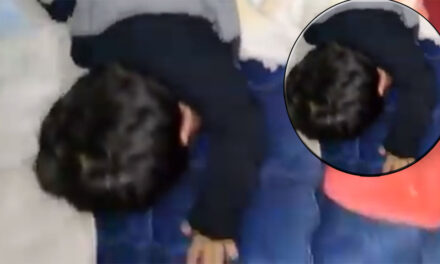 VIDEO: Madre le da tremenda golpiza a su hijo de 3 años y se lo manda a su ex