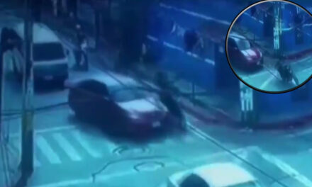 VIDEO: Por imprudencia de vehículo mujer resulta herida en motocicleta