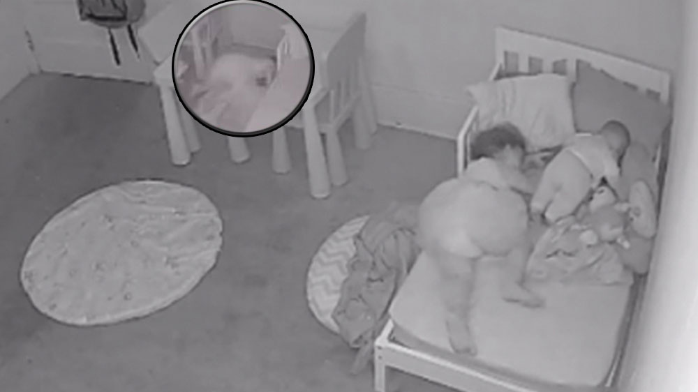 VIDEO: Una niña es arrastrada por “Un Fantasma” mientras dormía