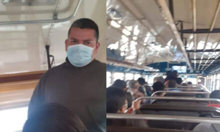 Chofer y ayudante bajan a pasajeros porque no pagaron la cantidad del pasaje que ellos querían
