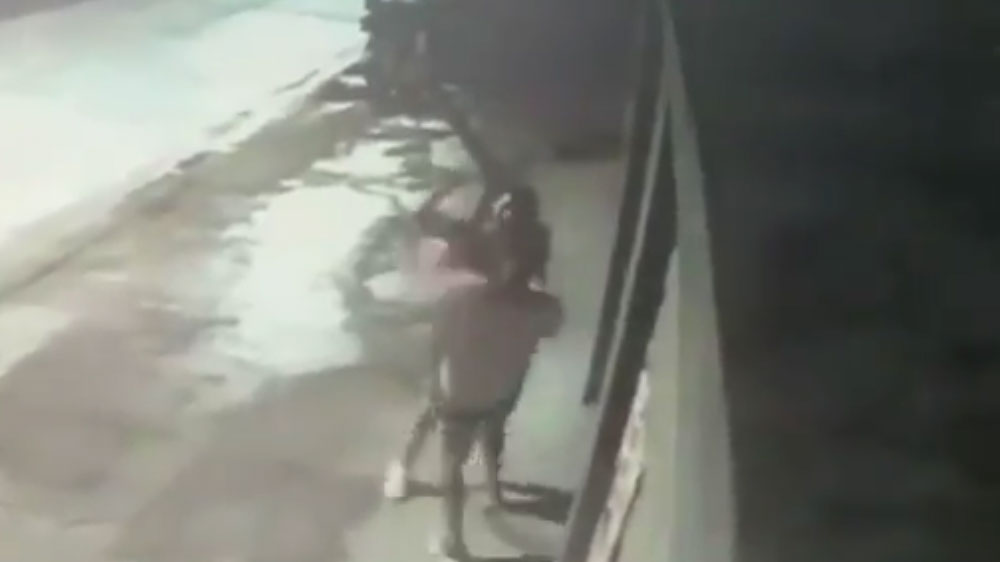 VIDEO: Mujer mata a su novio de una puñalada luego de enterarse que la engañaba con su mejor amiga