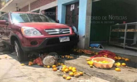 Hombre ebrio atropella a dos menores que vendían naranjas en Quiché