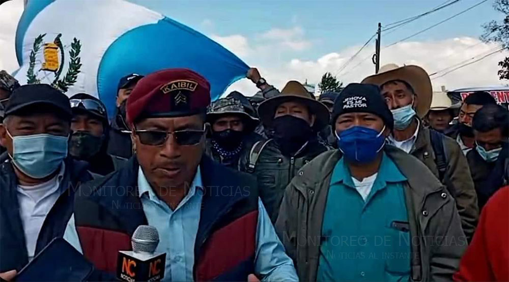 Militares retirados bloquean las carreteras de Guatemala