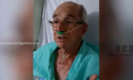 Anciano de 81 años con Covid-19 canta alabanzas para alabar a Dios