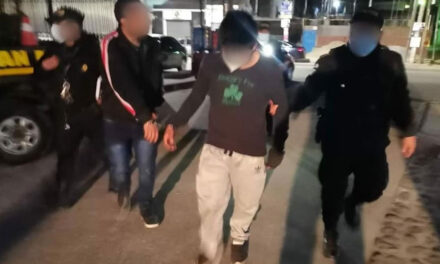 Intentaban abusar de menor de edad llevándola en un vehículo en Quetzaltenango