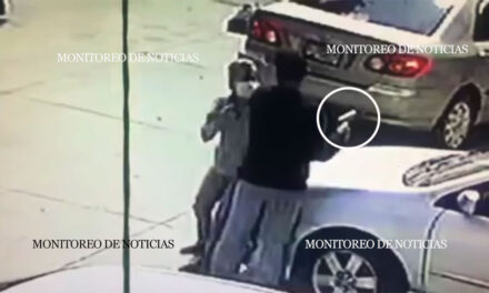 Asalto a plena luz del día a punta de arma de fuego queda grabado (Video)