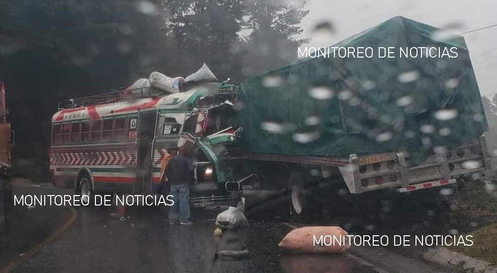 Fatal accidente entre un bus extraurbano y un camión en ruta a San Marcos