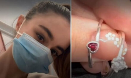 Hombre compró anillo de matrimonio para su novia y amante y fue delatado en un video