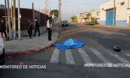 Motoladrón es acribillado cuando intentaba asaltar en la zona 12 capitalina (Video)
