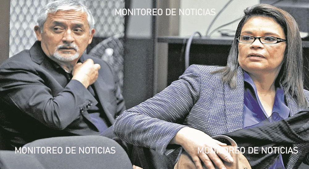 Vacunan contra el COVID-19 a exvicepresidenta Roxana Baldetti en San José Pinula