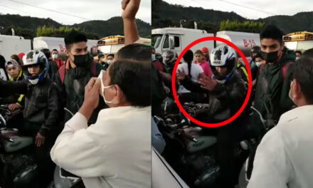 “Me van a prender fuego” Motorista arremete contra manifestantes (Video)