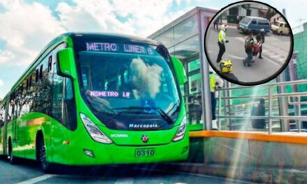 Mujer casi pierde la vida en un transmetro (Video)