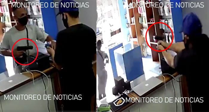 Momento exacto cuando el dueño de un negocio le dispara a ladrón en varias ocasiones (Video)
