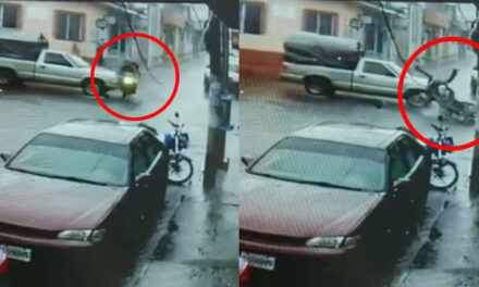 Vehículo atropella a motorista y huyó del lugar (Video)