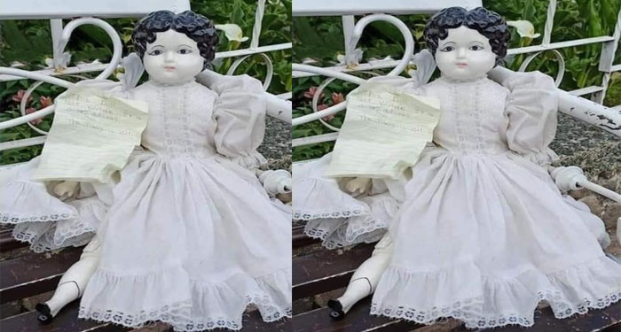 Muñeca aparece misteriosamente con tremendo mensaje en el parque de San Marcos