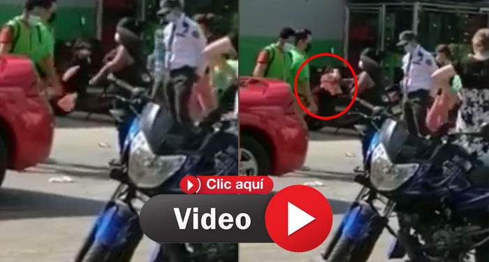 Mujer es sorprendida robando productos de la “Despensa Familiar” (Video)