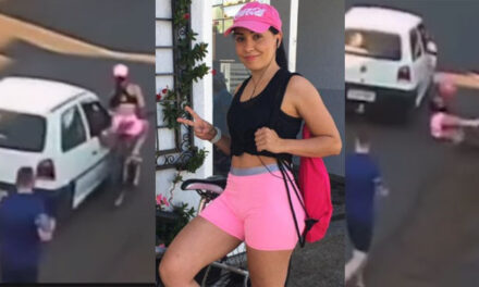 Mujer se accidenta al recibir acoso sexual por varios hombre (Video)