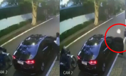 Momento exacto cuando mujer asesinó a ladrón que intentaba asaltarla (VIDEO)