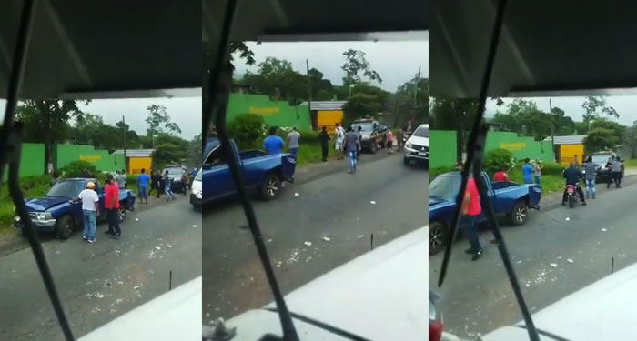 Fuerte pelea entre agentes de PNC y conductores que iban ebrios (Video)