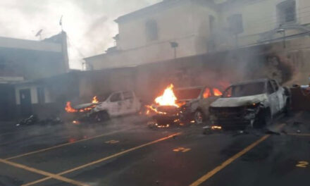 MP da a conocer el nombre de los dueños de los vehículos quemados ayer (Video)