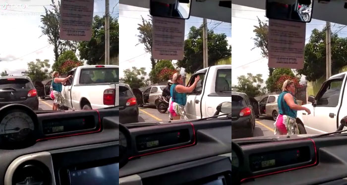 Chocan a la Pirulina y ella reacciona violentamente (Video)