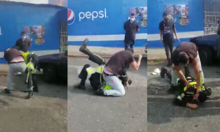 Ciudadano descarga su furia sobre PMT porque le colocó “CEPO” (Video)