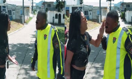 Esme La Chapina y El Pitters se burlan de las multas de la PMT (Video)