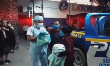 “Mi hijo se muere” Madre pide ayuda para llevar a su hijo a un hospital (Video)