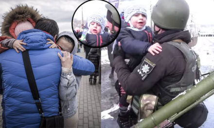 Desgarrador momento en el que un niño es separado de su padre porque se va a la guerra en Ucrania (Video)