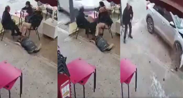 Momento en que vehículo atropella a una familia en la terraza de un bar (Video)