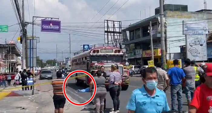 Hombre muere luego de que bus le pasara las llantas encima en San Miguel Petapa (Video)