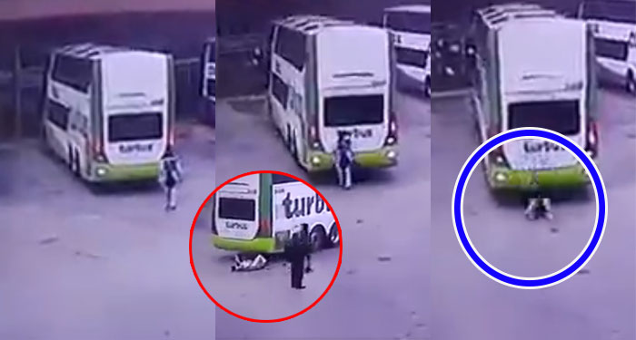 Momento en que bus le pasa las llantas encima a una mujer al retroceder (Video)