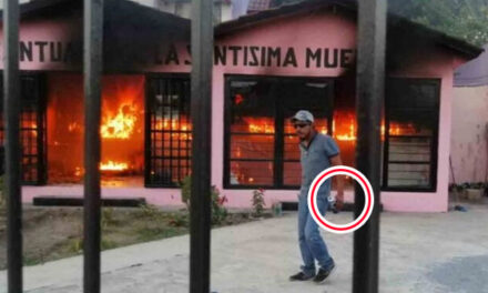 Hombre asegura que Dios le ordenó quemar un altar de la Santa muerte (Video)