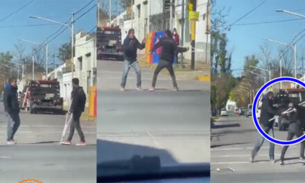 Hombre con muletas que pedía dinero “Milagrosamente” salió corriendo durante una pelea(Video)