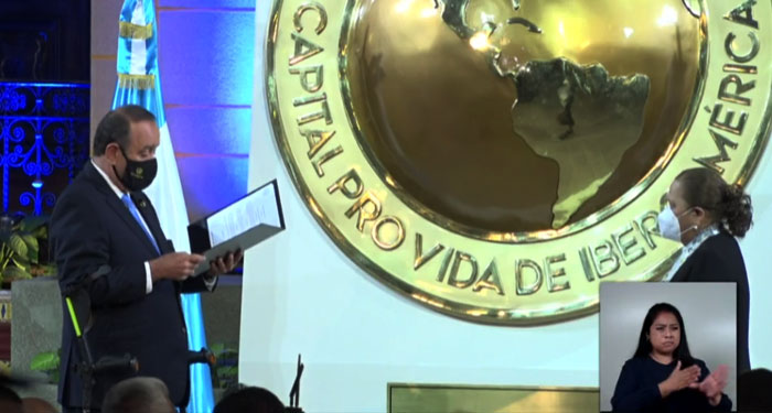 Consuelo Porras es reelecta como Fiscal General