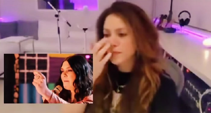 Shakira reacciona a la nueva canción de Yuridia y se pone a llorar (Video)